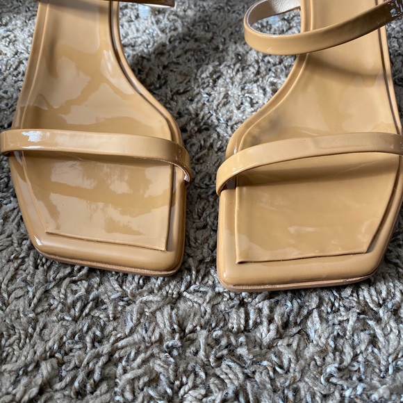 NWB Jeffrey Campbell Sandals Nude Size 8.5 - Picture 2 of 6